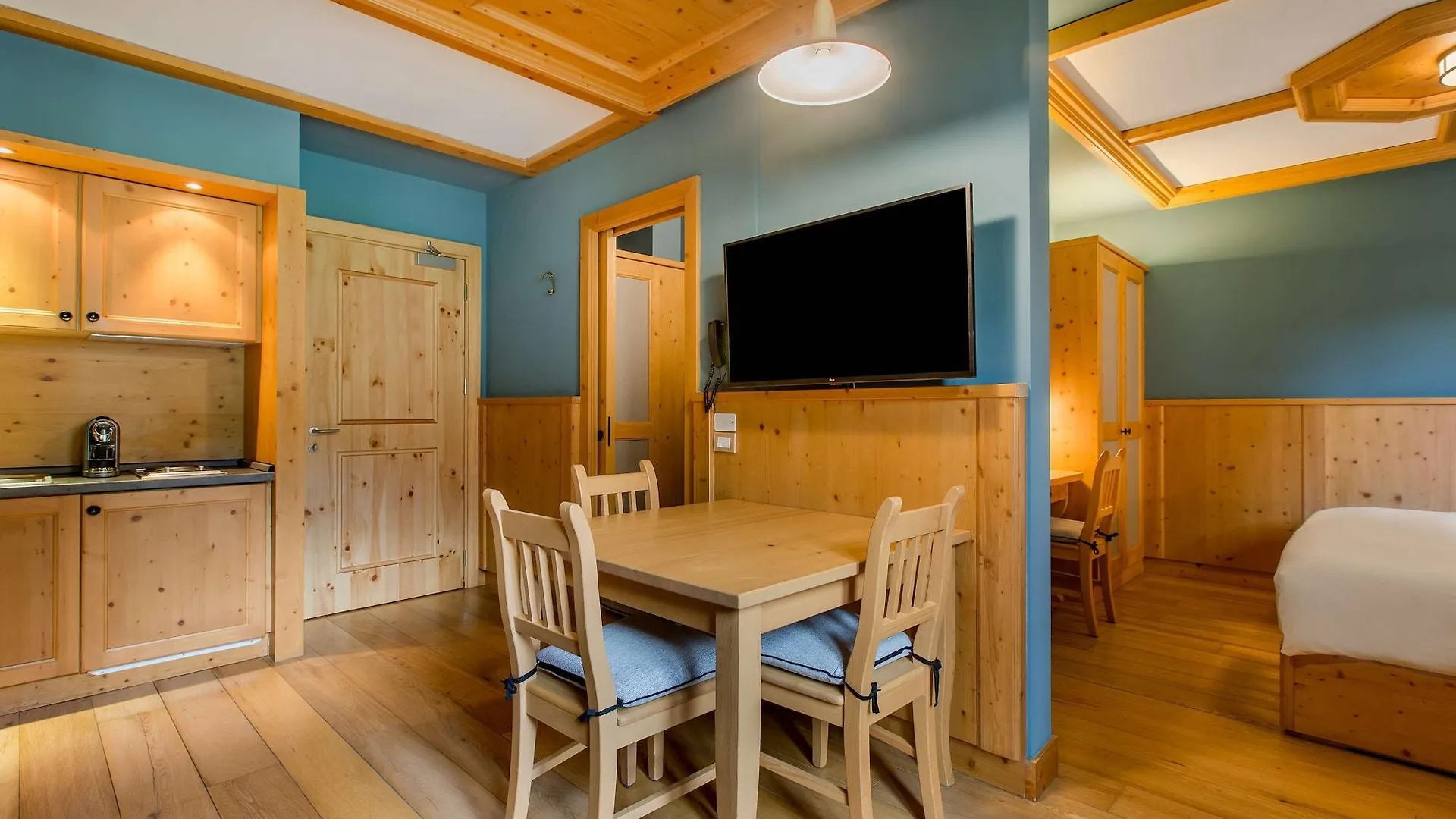 Апарт-отель Savoia Palace Cortina d'Ampezzo