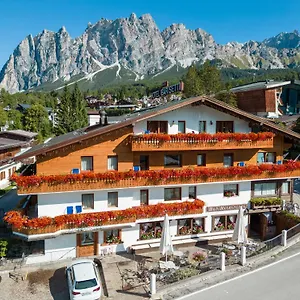 Barisetti Sport Hotel