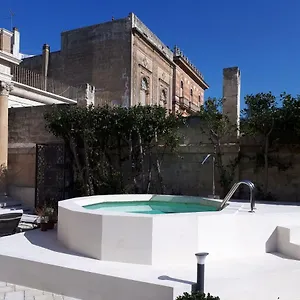 Dimora Charleston Parcheggio Privato In Loco Gratis Couette-café