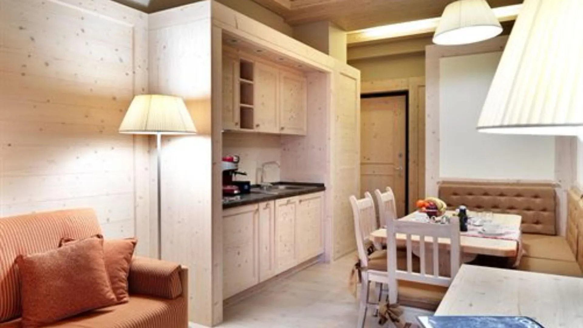 Radisson Residences Savoia Palace كورتينا دامبيتزو شقة فندقية