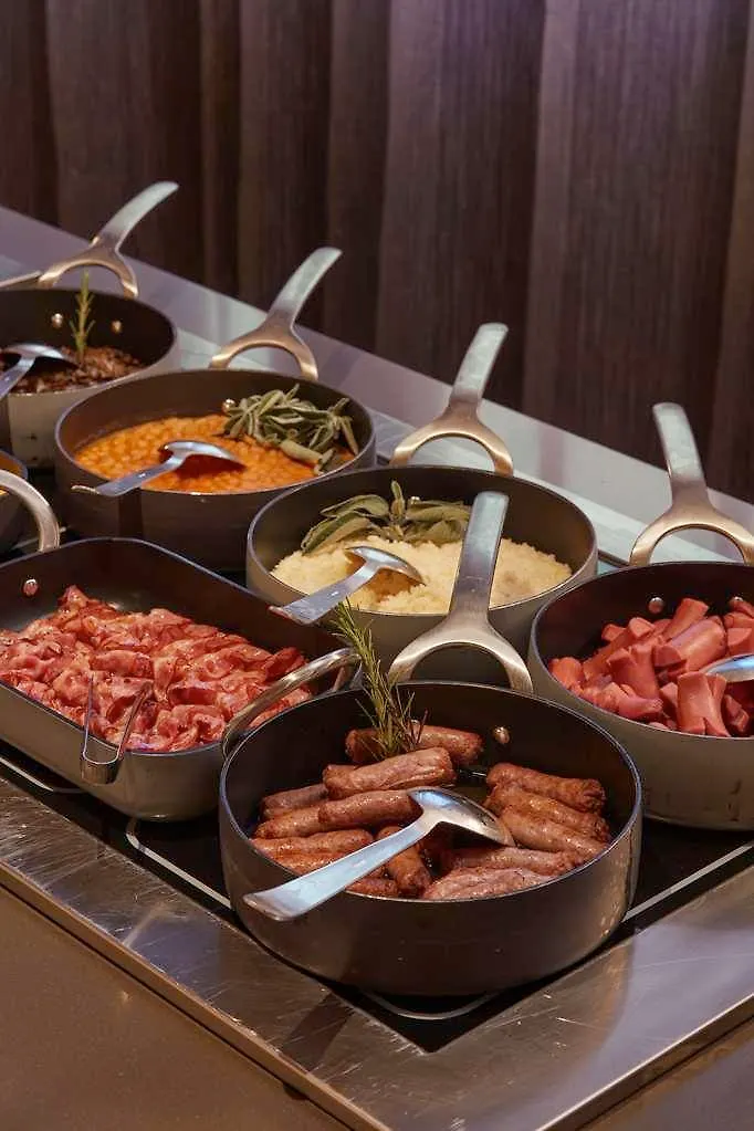 Radisson Residences Savoia Palace كورتينا دامبيتزو 4*,